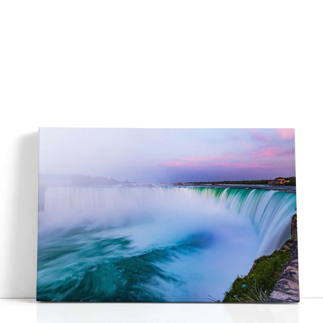 Niagara Fall wall decor with rushing water detail