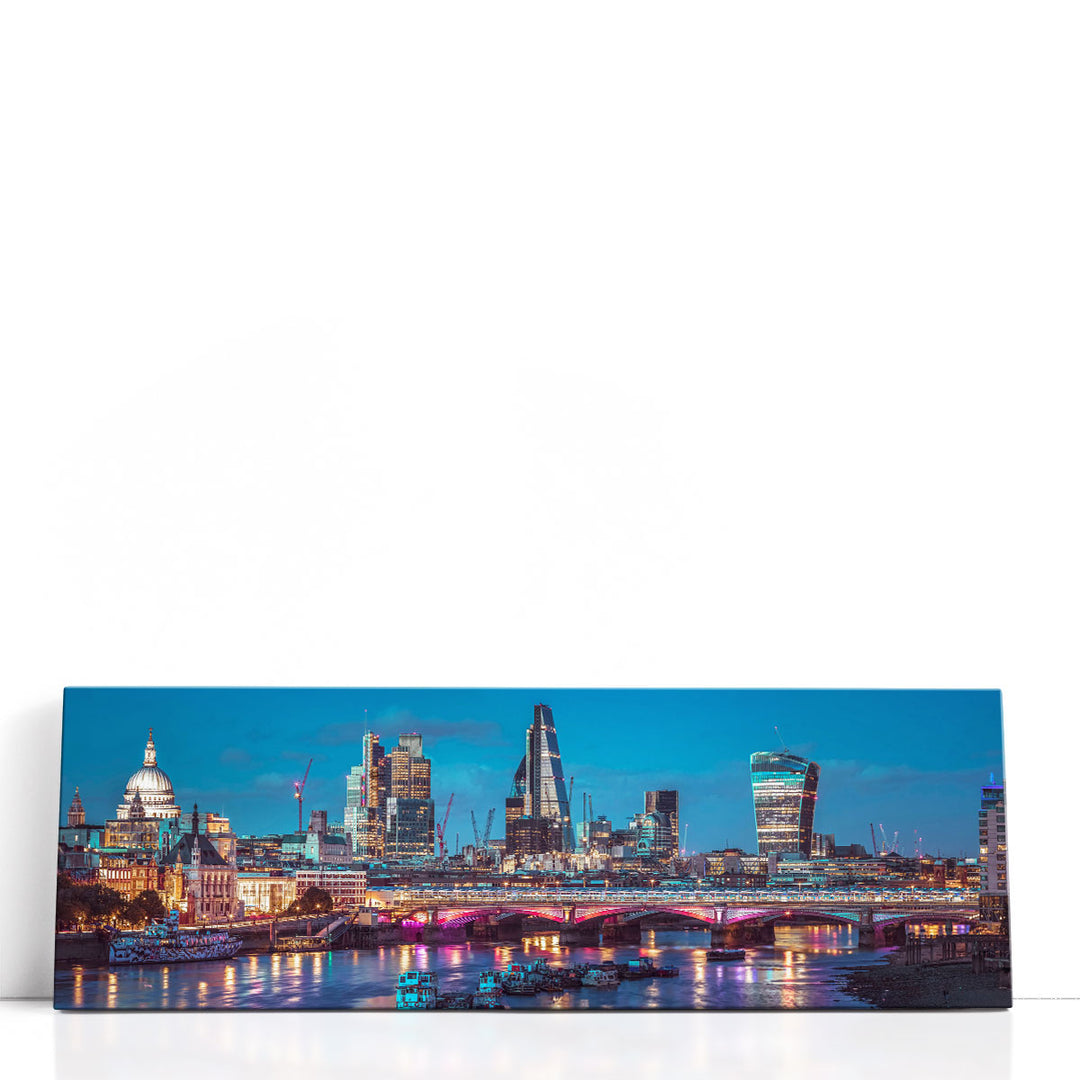 Evening View of Blackfriars Bridge over River Thames 1