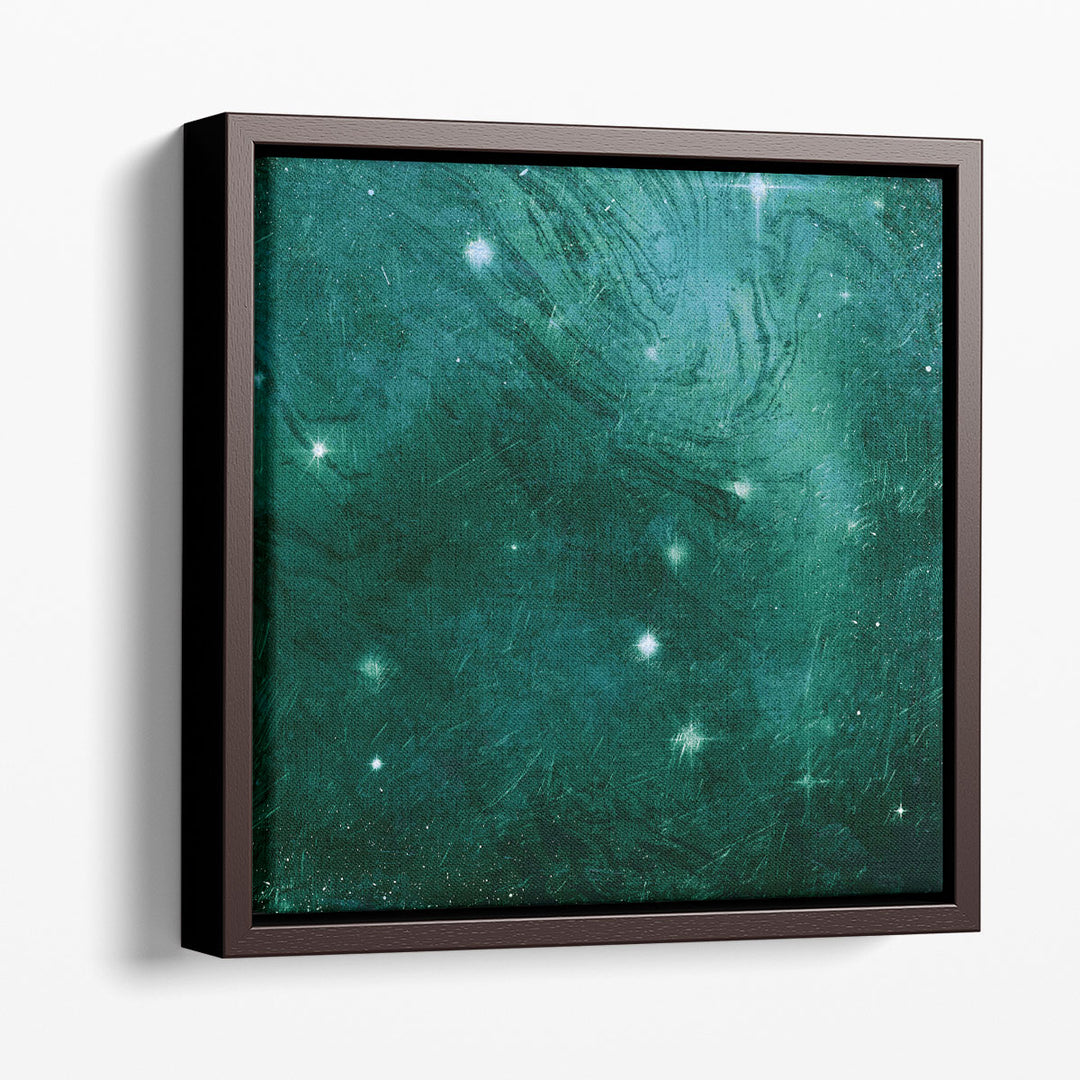 Minimalist wall decor in emerald tones