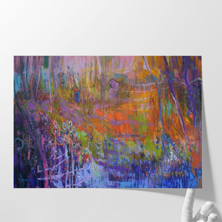 Bedroom wall decor with rich abstract design