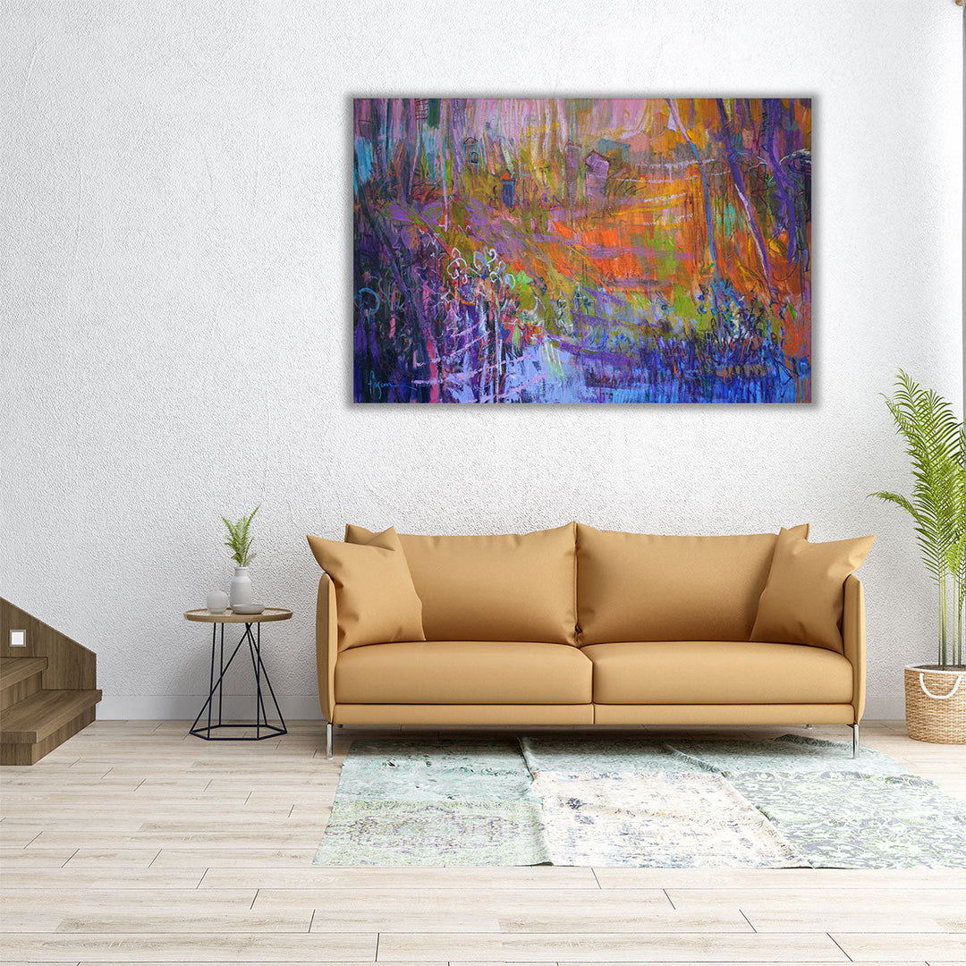 Horizontal abstract print in purple tones