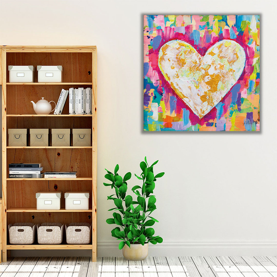 Multicolored heart canvas for bedroom décor