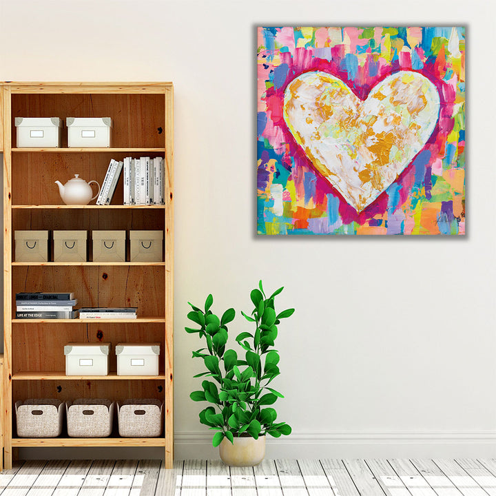 Multicolored heart canvas for bedroom décor
