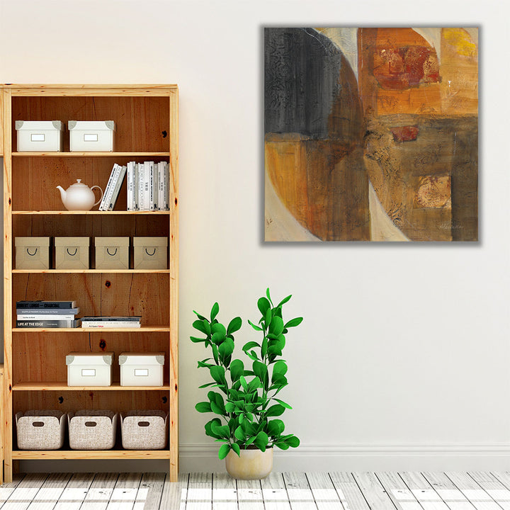 Neutral hallway print with dark brown accents