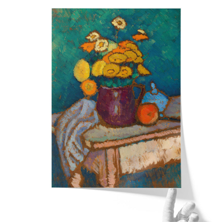 Stillleben mit Tuch, Blumen im Krug, Apfel und Behälter auf Tisch - Canvas Print Wall Art